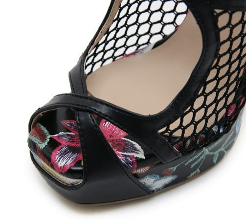 Cut-out Platform Sandal